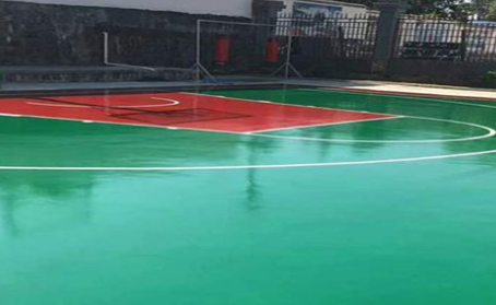 南川篮球场翻新地面