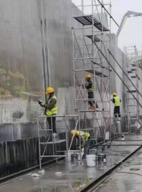 南川球场翻新地面是一个涉及